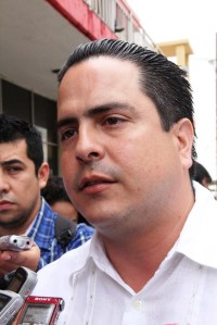 Joaquín Caballero, alcalde de Coatzacoalcos.