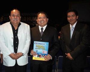  Si deseas mayor información de las Maestrías, ingresa a www.ceunico.edu.mx o comunícate a los teléfonos 01 800 702 7404