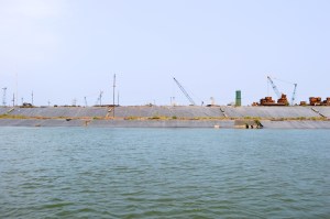 Se prometió construir un astillero al lado de los muelles de Protexa; en el dique.