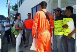 Trabajadores de Oceanografía en Campeche exigen pago de sueldos caídos