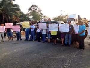 Exigen la liberación de su compañero de trabajo.
