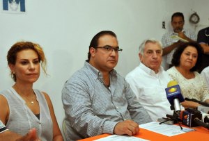 El Gobernador de Veracruz y Tabasco ofrecen rueda de prensa en Acayucan, ante esta tragedia.