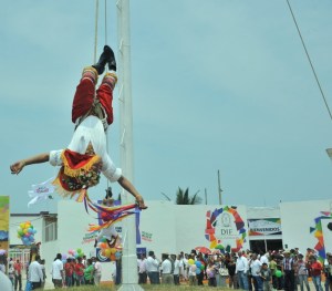 Toda una fiesta cultural y musical en la expo Coatza 2014.