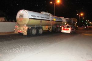 Cada pipa tenía 16 mil litros de diesel robado a Pemex (Foto Lafita León)