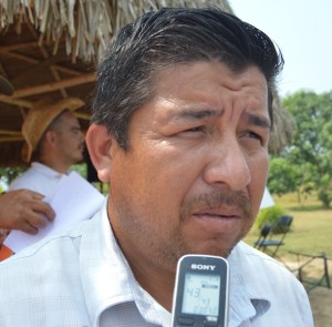Margarito Antonio Gómez, ex -sub agente municipal El Chiflido. El Chiflido-Emiliano Zapata, otra obra inconclusa.