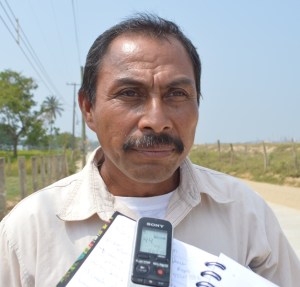 Lucio Sánchez García, comisariado ejidal de Nueva Reforma. El asfaltado de El Chiflido-Emiliano Zapata solo se llevaron 42 millones de un total de 72 mdp, en un kilómetros de asfaltado, dice.