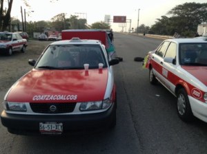 Los taxistas piden aumento de tarifas (Pedro Cayetano).