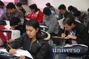  37 mil 832 jóvenes aspiran a ingresar a la UV; este fin de semana presentan sus exámenes de admisión