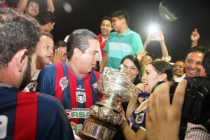 Los recursos recaudados por este partido de exhibición serán a beneficio del DIF que preside Cristina Cházaro de Caballero.