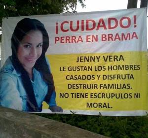 Protagonizan un escándalo en Coatzacoalcos.