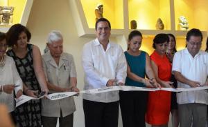 Inaugura Alcalde la muestra de piezas prehispánicas con motivo del aniversario 103 de la ciudad y puerto de Coatzacoalcos.
