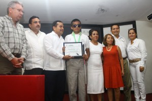 Inicia la credencialización.