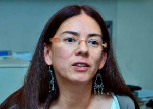 Zaira Domínguez, química UV.