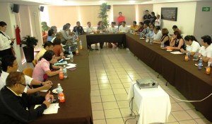 Reunión con integrantes del Cabildo.