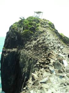 A pesar de la oposición de los ecologistas, estas torres de piedras volcánicas serán destruidas.