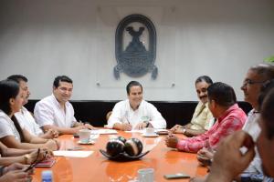 Reunión entre el Ayuntamiento y la CORETT.
