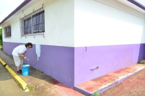 Le dan su baño de pintura nueva.