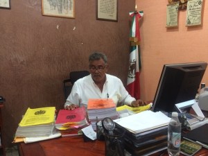 Samuel Muñoz de la Rosa, abogado y litigante, apoderado legal de la familia Bringas Burelo.