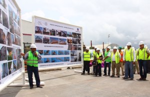 Presentan a industriales el plan del cierre programado.