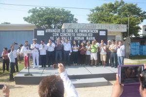 Vecinos de la Colonia Prócoro Alor, durante el evento.