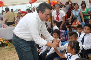 El Ayuntamiento da todo el apoyo a la niñez de Coatzacoalcos.
