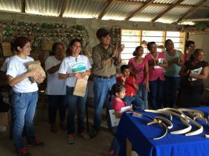 Víctor Alvarado, de la Sedema, visita la zona donde se desarrolla el programa de reintroducción de este mamífero.