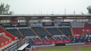 Remodelaron las áreas técnico-deportivas, albañilería, acabados de fachada y tribunas, y se rehabilitó las instalaciones sanitarias, hidráulicas, eléctricas e iluminación, de estadio Beto Avila.