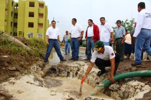 Canales pluviales se azolvaron por las constantes lluvias. 
