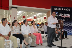 El mandatario estatal aseguró que con la apertura de este nuevo centro, se ofertarán 2 mil nuevos empleos.