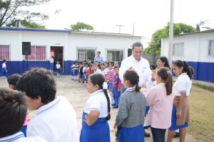 Todo el apoyo a escuelas por parte del Ayuntamiento.