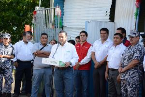 Estuvieron como invitados el capitán de Navío de Infantería de Marina, Luis Enrique Barrios Ríos, coordinador del Mando Único Policial; mayor Daniel Hernández Balderas, representante de la Sexta Compañía de Infantería no Encuadrada en Coatzacoalcos; el subinspector Zeferino Huerta Sánchez, delegado de la Secretaría de Seguridad Pública del Estado.