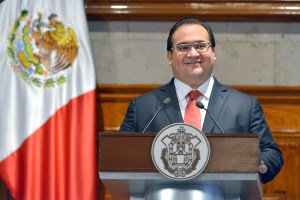 El Gobernador Javier Duarte.