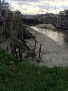 Hoy está en ruinas esta obra en disputa entre el Gobierno Estatal y la empresa española FCC. 