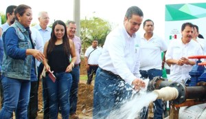 El agua de los pozos profundos está limpia, asegura el Ayuntamiento.