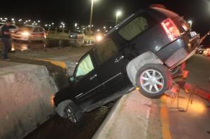 Quedó incrustada en el canal. (Foto León Lafita)