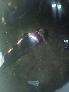 El cadáver de la jovencita Susana luego que la sacaron de un pozo, donde la metieron sus asesinos.