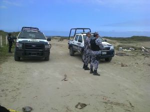 Ya son cuatro los cadáveres encontrados en esa fosa clandestina, resguardada por la Marina.