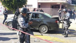 Aseguran los vehículos que participaron en la balacera.