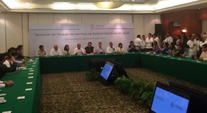 El Gobernador Javier Duarte durante su visita a Coatzacoalcos en la reunión de trabajo con CONAGUA.