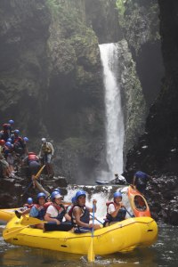 Se puede hacer rafting en Jalcomulco.