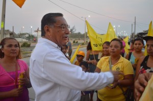 Cada vez son más las colonias de Coatzacoalcos que "se pintan de amarillo". PRD, tu voz es nuestra voz.
