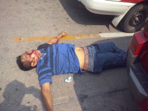 Era un universitario, así quedó acribillado.