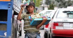 Es necesario establecer programas o políticas públicas integrales, que contemplen la educación de adultos respecto al tema.