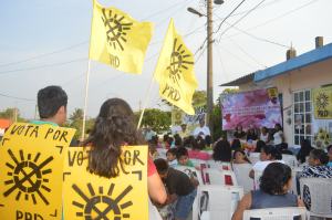 Cientos de mujeres de Villa Allende mostraron el respaldo hacia el PRD.