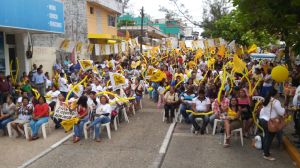 Miles de perredistas festejaron lo que consideran ya una inminente victoria.