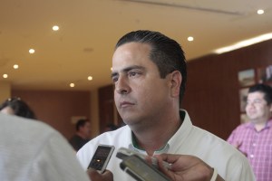 Joaquín Caballero, alcalde de Coatzacoalcos.