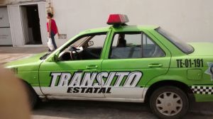 Esta es la unidad que le echaron encima al joven motociclista.