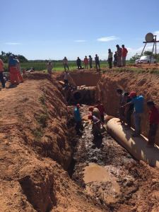 El agua que producen los pozos profundos serán conectadas a la red municipal.