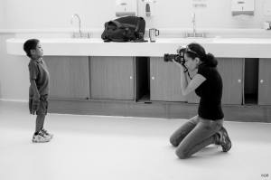 La fotógrafa ha trabajado con los niños con cáncer atendidos en el Hospital Regional desde hace más de 5 años.