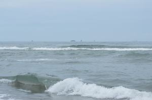 La plataforma está rodeada de 2 buques de exploración sismológica, de bandera de Bahamas pero que son de una off shore de Shangai.